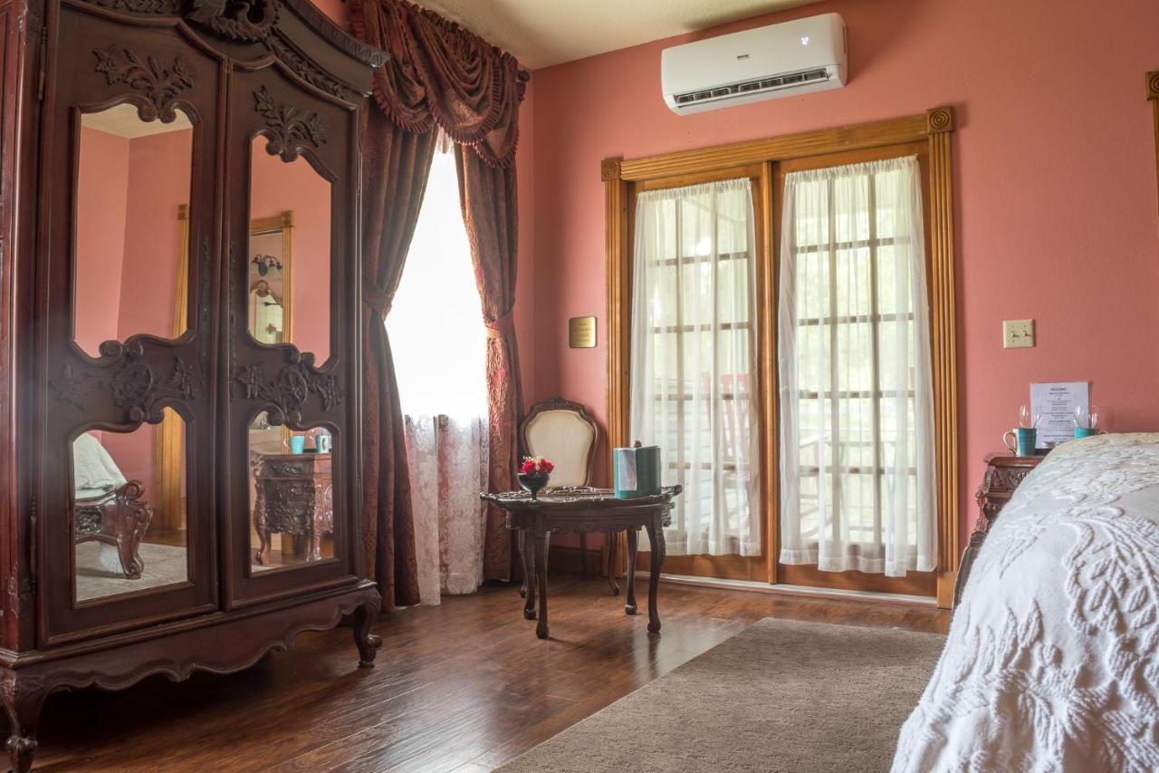 Bed & Breakfast The Ann Stevens House Cassadaga